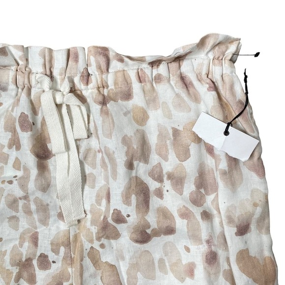 Bella Dahl Ruffle Waist Linen Shorts in Mojave Spots Print - Picture 5 of 7